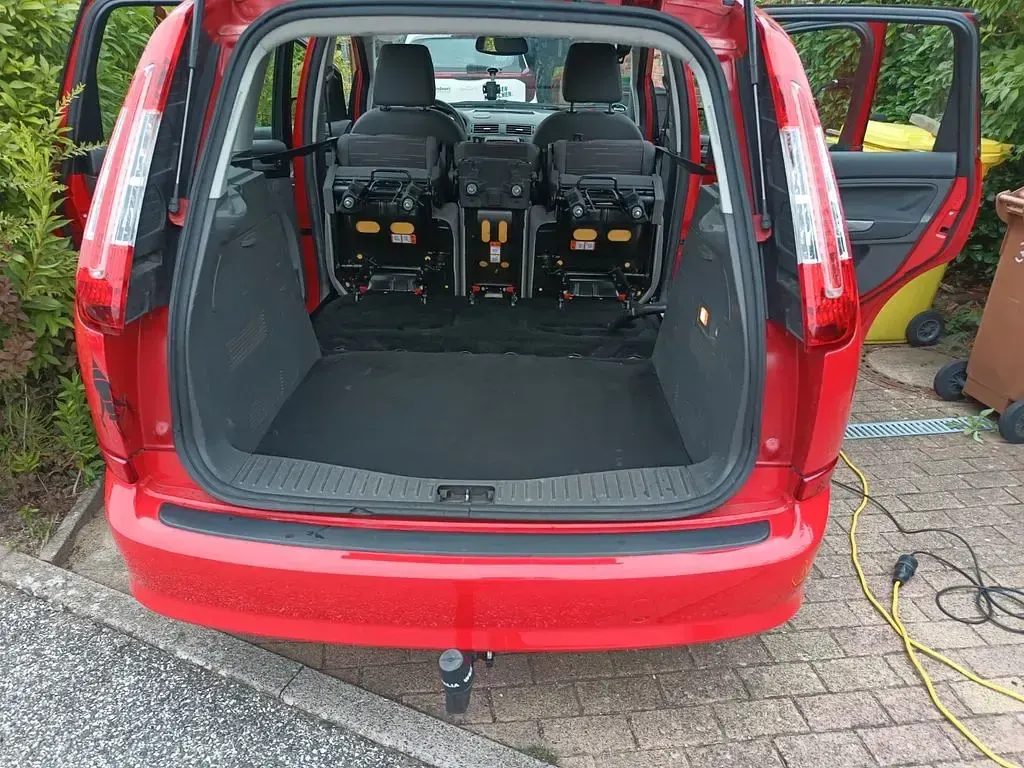 Gebraucht Ford C-MAX Titanium 136 PS (100 kW) 2009 Rot Van / Kleinbus