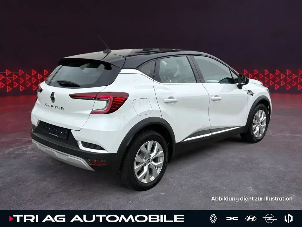 Gebraucht Renault Captur Intens 91 PS (66 kW) 2022 Weiss qnc+schwarz gne (metallic) SUV