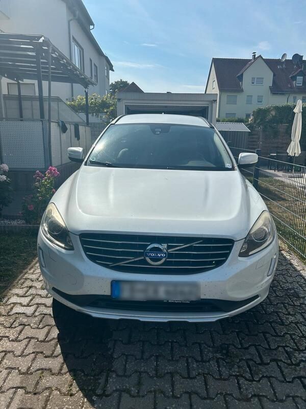 Weiß Gebraucht 2015 Volvo XC60 SUV | 19.500 € - Bild 1/4