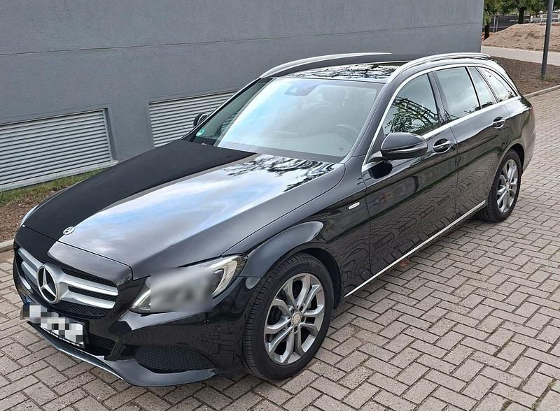 Schwarz Gebraucht 2017 Mercedes C220 Avantgarde Kombi | 16.950 € (Guter Preis) - Bild 1/4