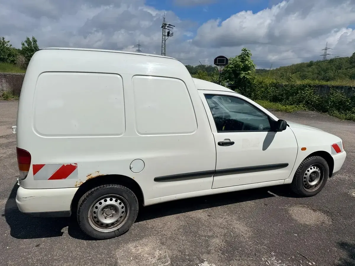 Gebraucht VW Caddy 75 PS (55 kW) 2000 Weiß Van / Kleinbus