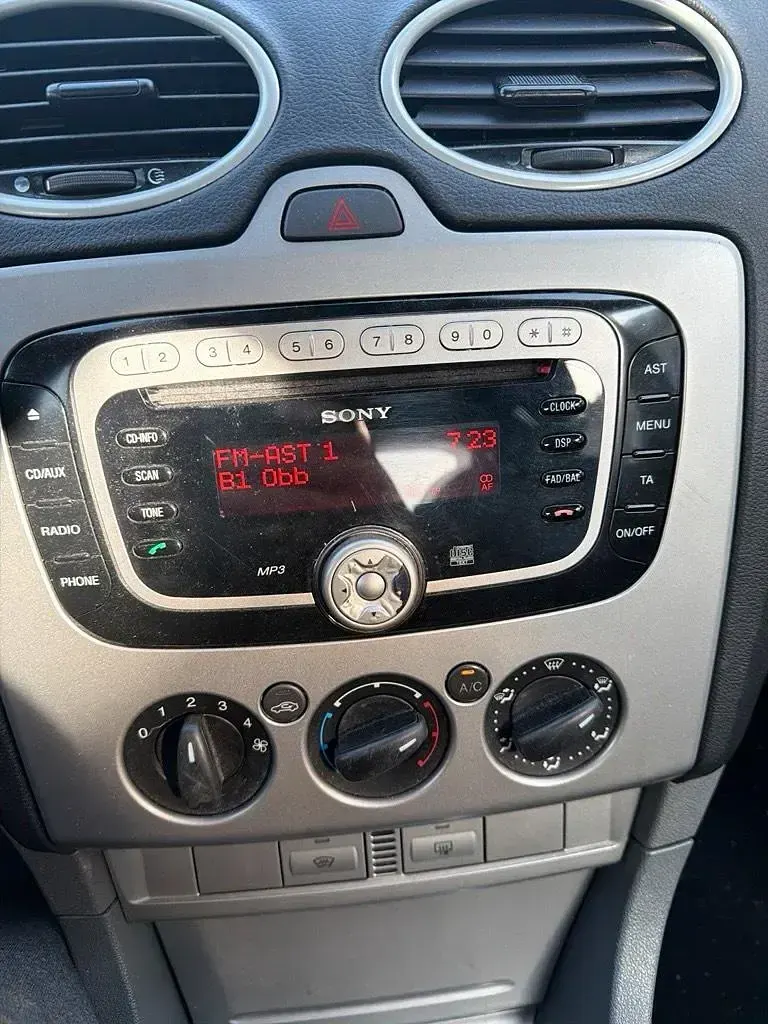 Usata Ford Focus 112 CV (82 kW) 2008 Nero Berlina