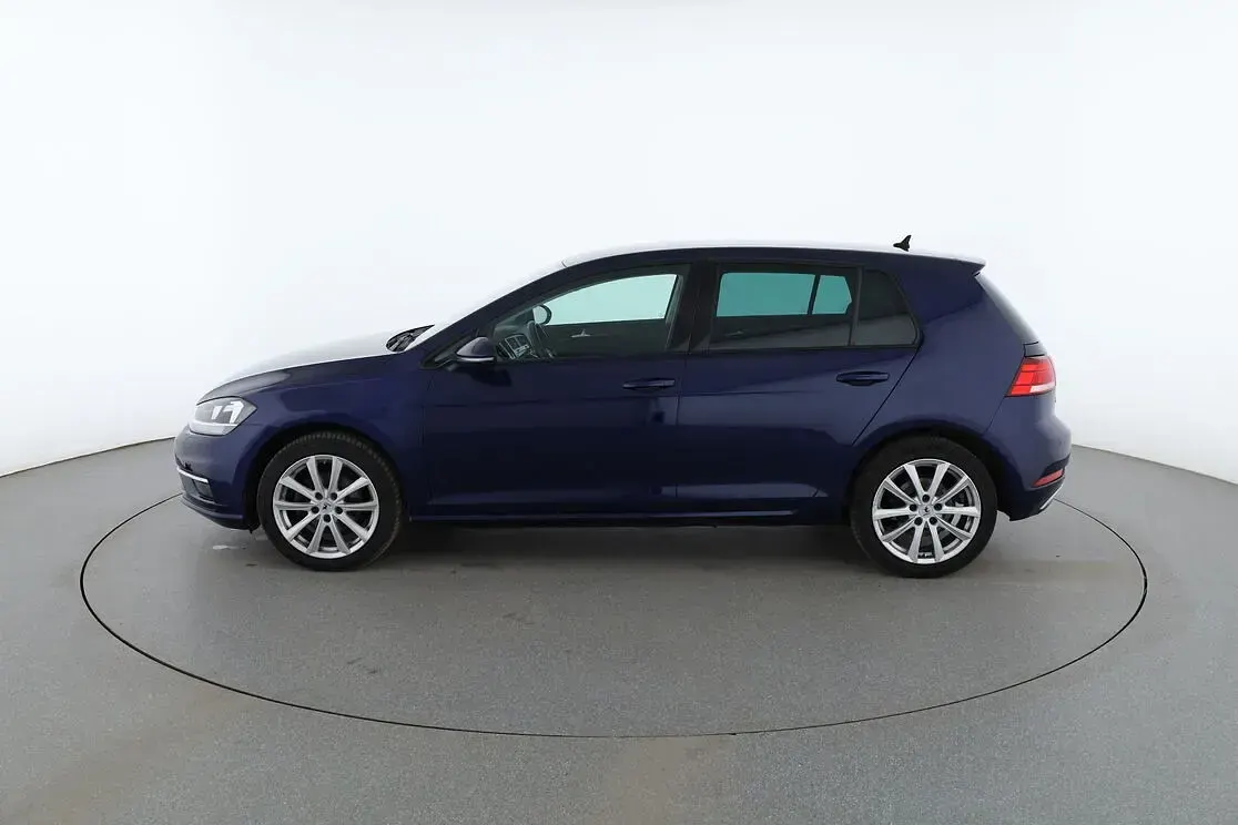 Second-hand VW Golf VII Join 150 CP (110 kW) 2018 Albastru Berlinǎ