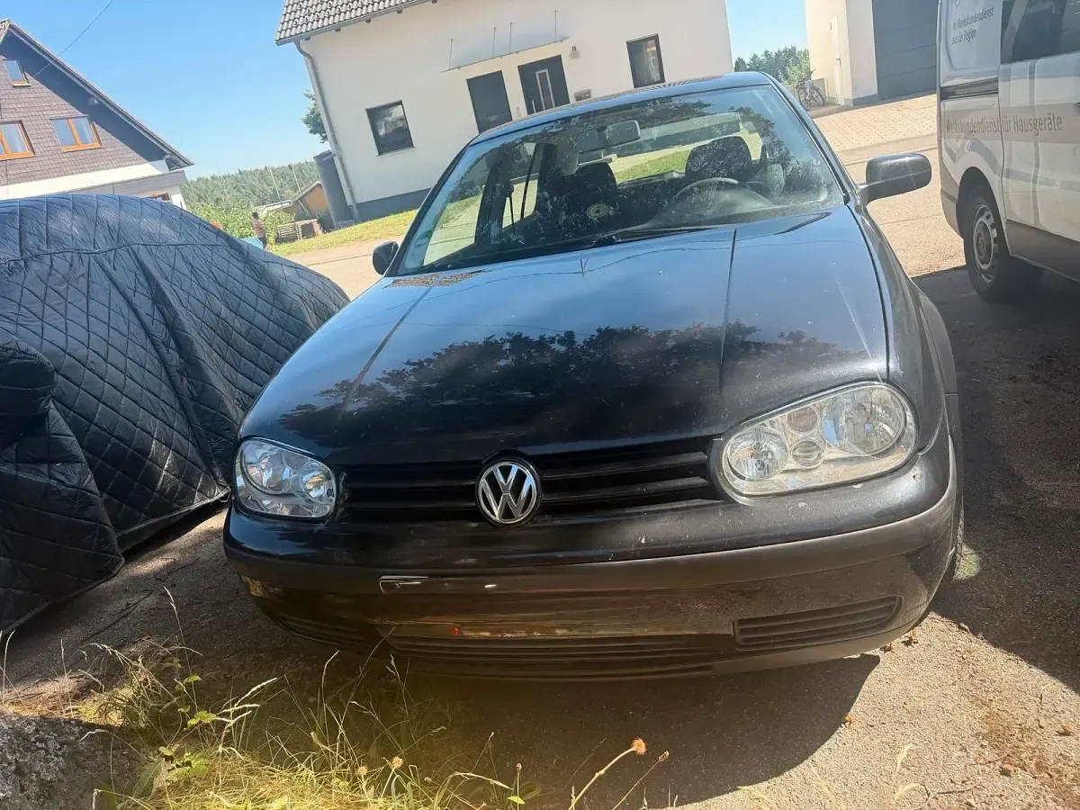 Gebraucht VW Golf III 105 PS (77 kW) 1999 Schwarz Kleinwagen