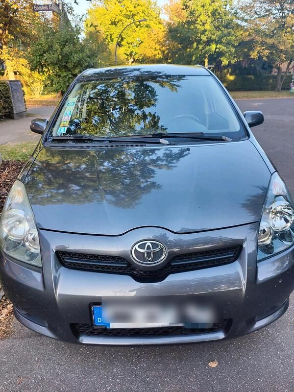Grau Gebraucht 2007 Toyota Corolla Verso Van / Kleinbus | 1.600 € (Superpreis) - Bild 1/4
