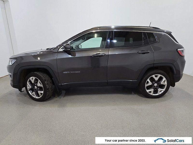 Gebraucht Jeep Compass Limited 140 PS (102 kW) 2017 Grau SUV
