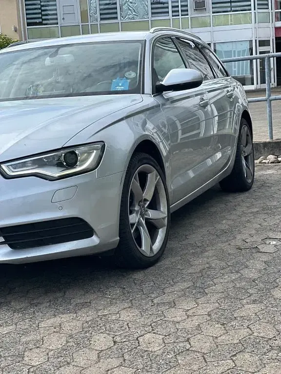 Gebraucht Audi A6 179 PS (131 kW) 2012 Silber Kombi