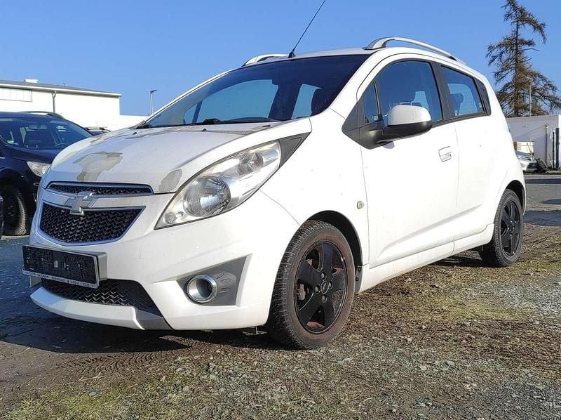 Gebraucht Chevrolet Spark LT 82 PS (60 kW) 2012 Schneeweiss/summitwhite/arctic Kleinwagen