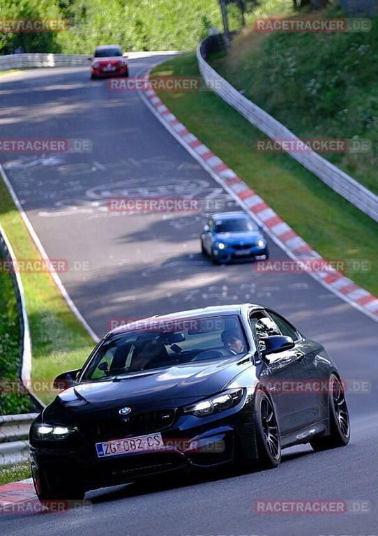 Schwarz Gebraucht 2019 BMW M4 Sport Line Coupé | 75.000 € - Bild 1/2