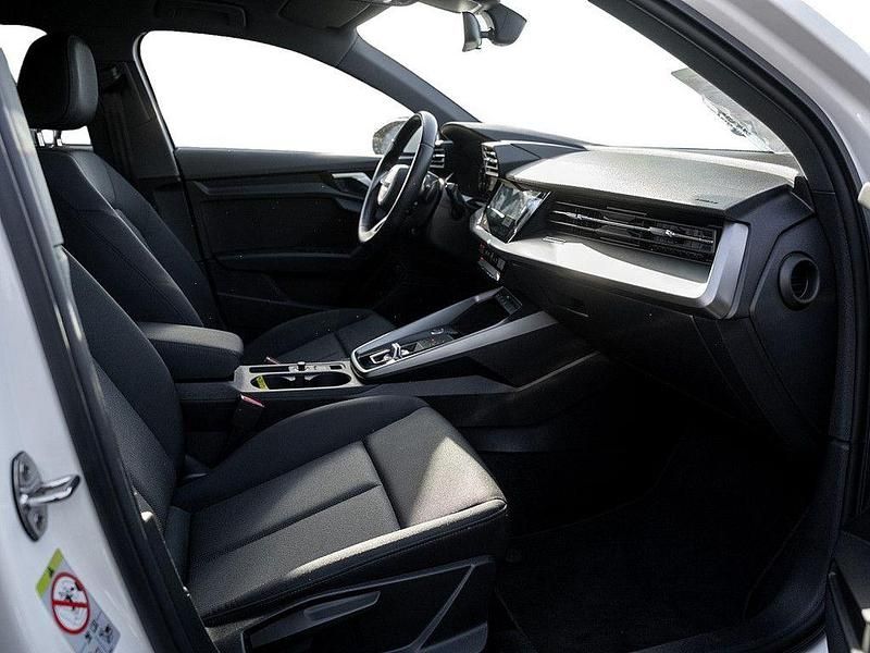Gebraucht Audi A3 Performance 204 PS (150 kW) 2023 Ibisweiss Limousine