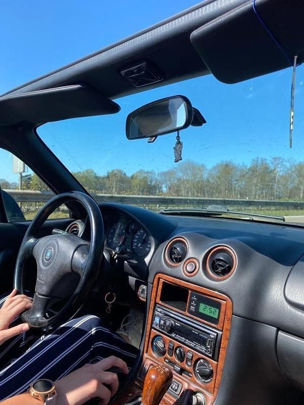 Second-hand Mazda MX5 110 CP (80 kW) 1999 Verde Cabrio