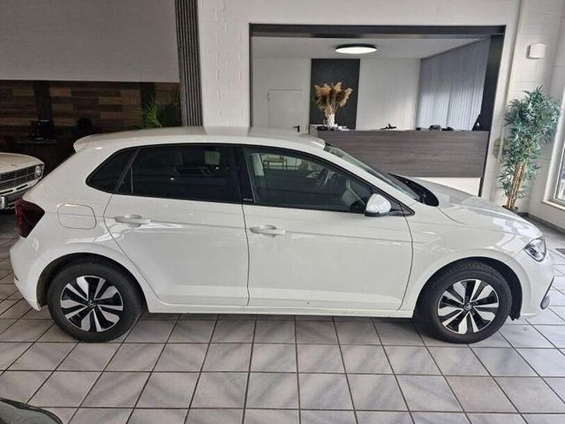 Gebraucht VW Polo Move 95 PS (69 kW) 2023 Weiß Kleinwagen