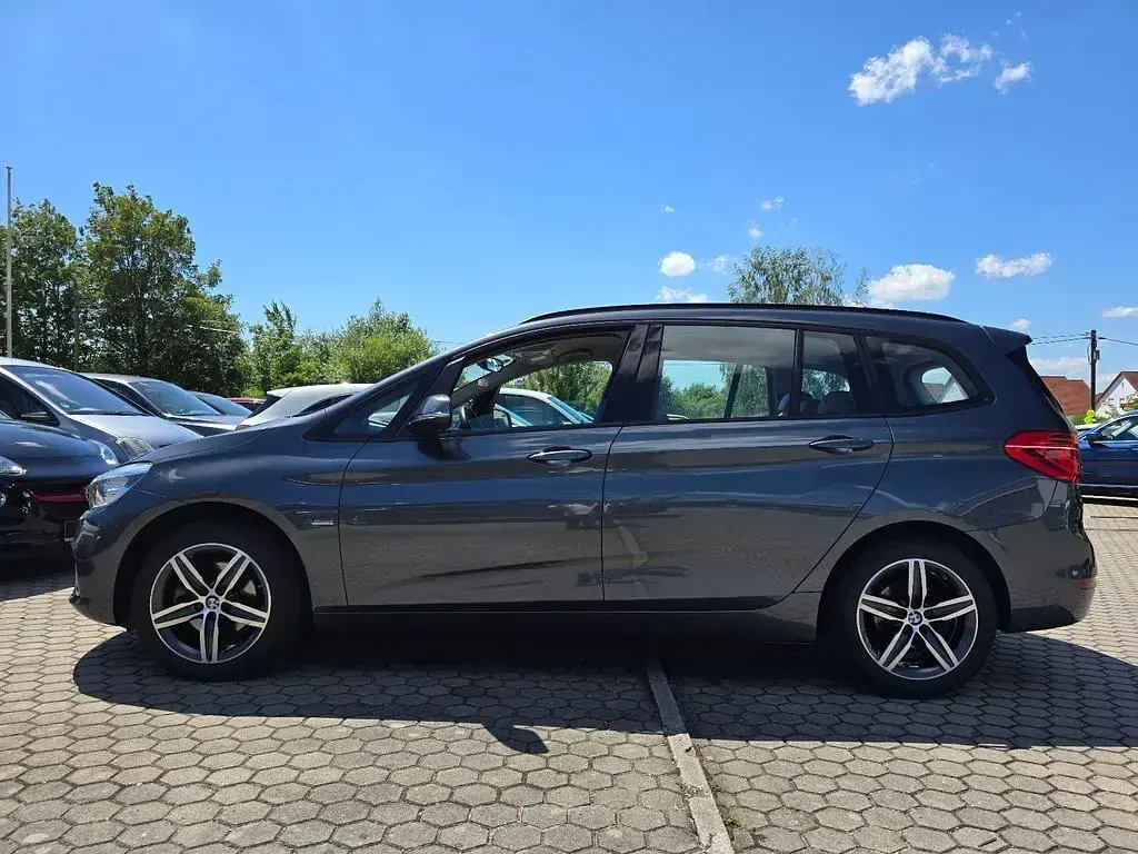 Gebraucht BMW 218 Gran Tourer Sport Line 150 PS (110 kW) 2017 Grau Van / Kleinbus