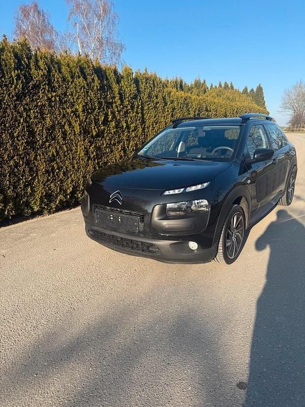 Gebraucht Citroën C4 Cactus 110 PS (80 kW) 2017 Schwarz Kleinwagen