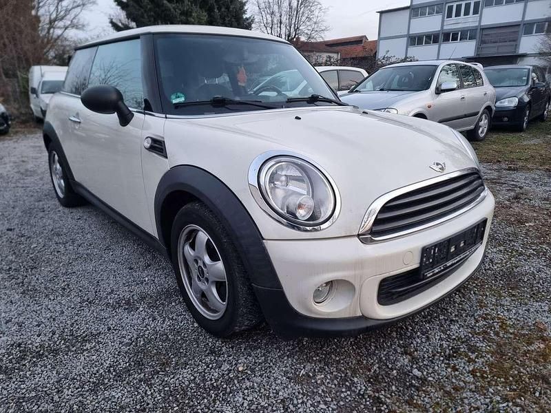Gebraucht Mini ONE 75 PS (55 kW) 2011 Pepper white Kleinwagen