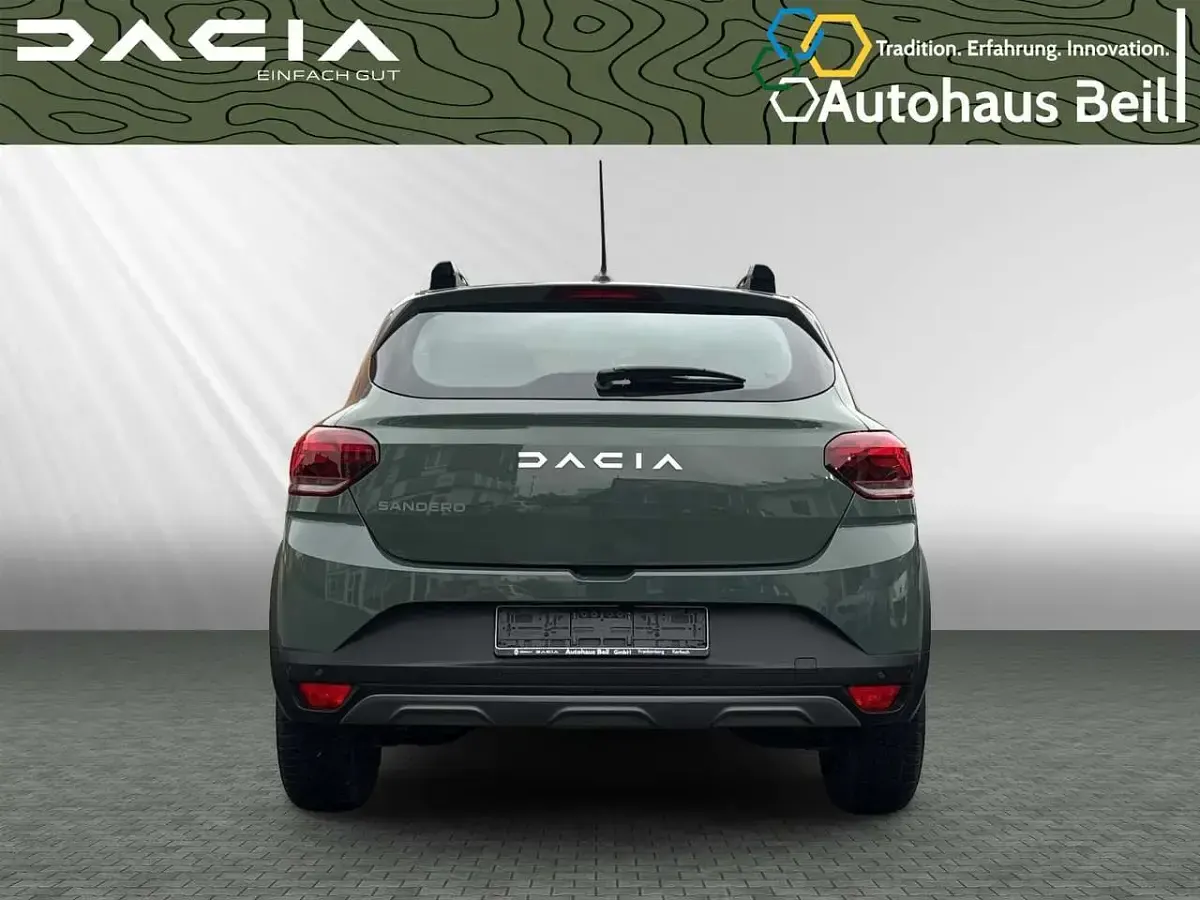 Używany Dacia Sandero Expression 101 KM (74 kW) 2023 Szary Hatchback