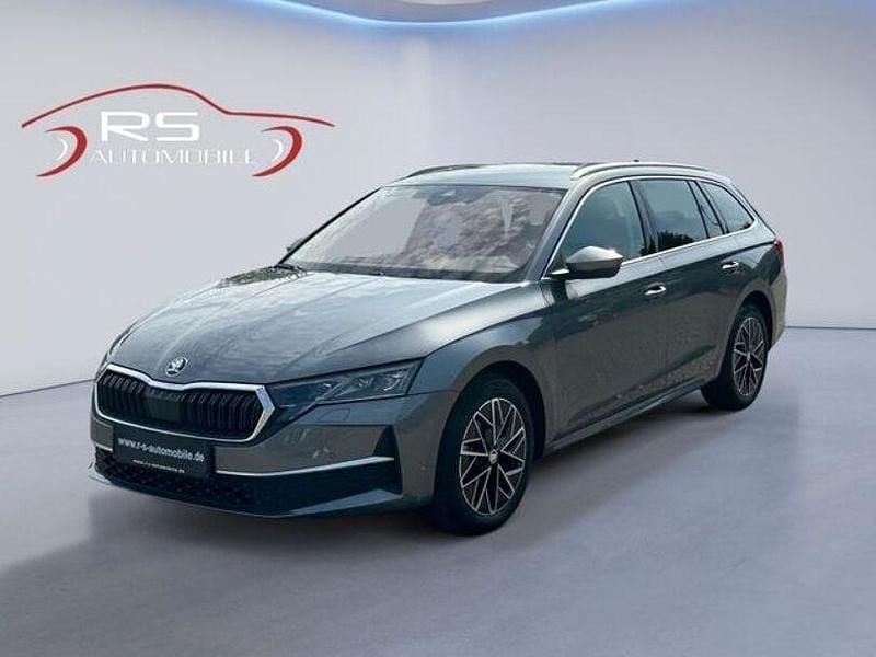 Grau Gebraucht 2024 Skoda Octavia Selection Kombi | 33.000 € (Guter Preis) - Bild 1/4