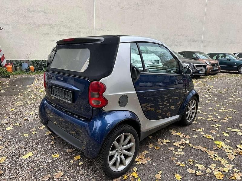 Gebraucht Smart ForTwo Cabrio 61 PS (44 kW) 2006 Blau Cabrio