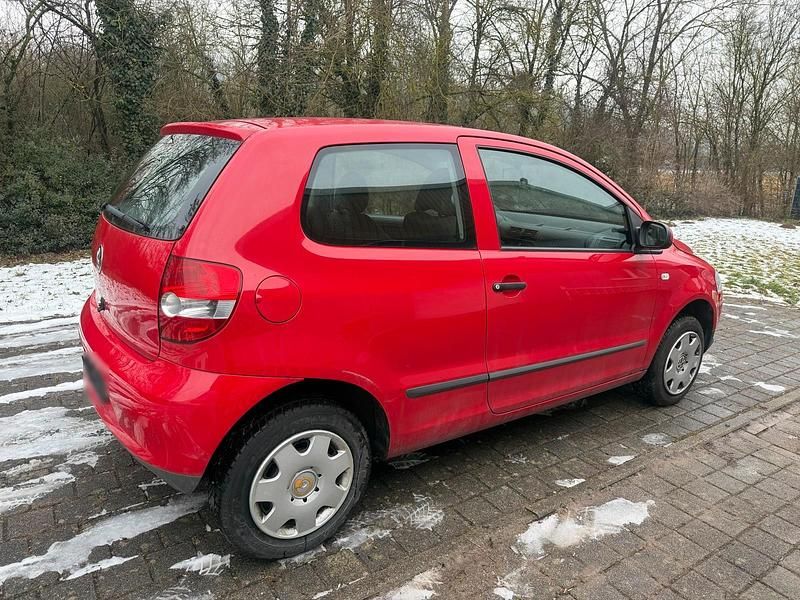Gebraucht VW Fox 55 PS (40 kW) 2006 Rot Kleinwagen