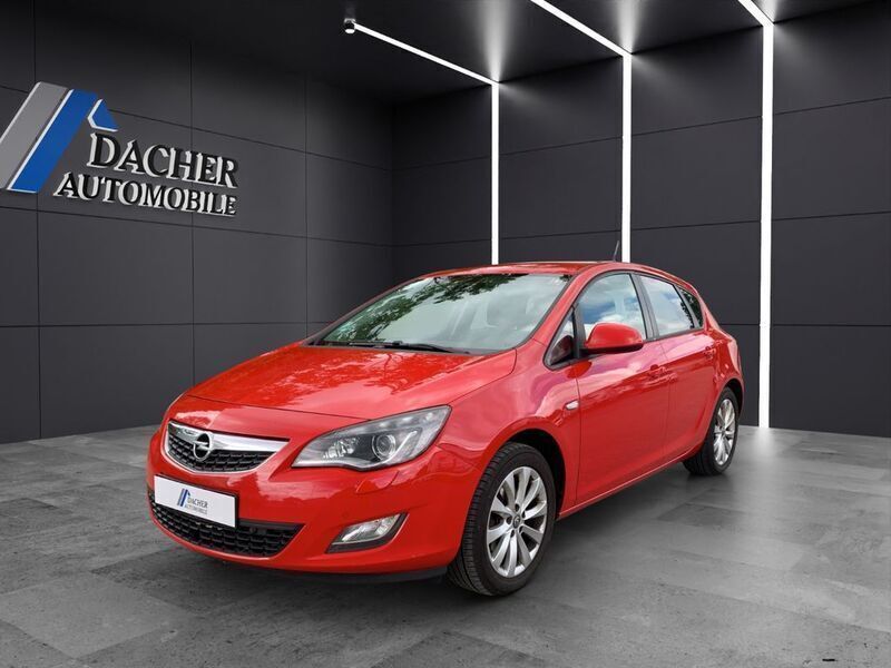 Gebraucht Opel Astra 165 PS (121 kW) 2012 Rot Limousine