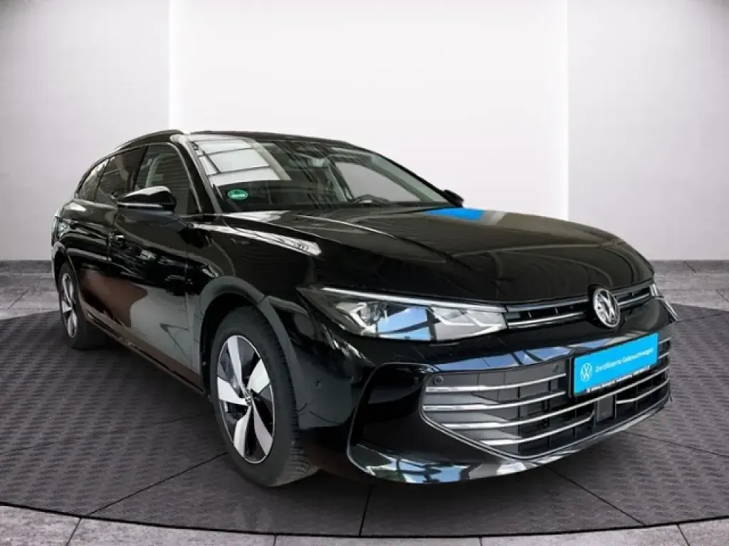 Gebraucht VW Passat Business 150 PS (110 kW) 2025 Grenadillschwarz metallic (metallic) Kombi
