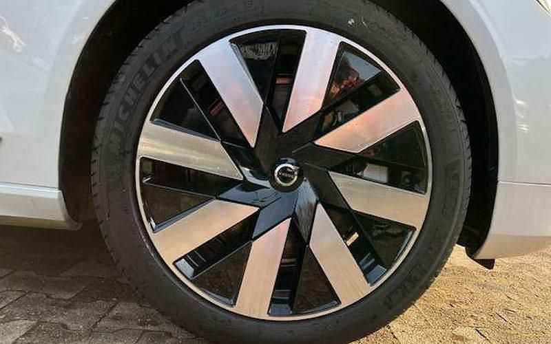 Gebraucht Volvo V90 Plus 350 PS (257 kW) 2025 Weiß Kombi