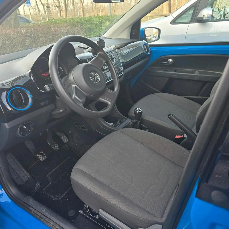 Usata VW up! 80 CV (58 kW) 2014 Blu Utilitaria