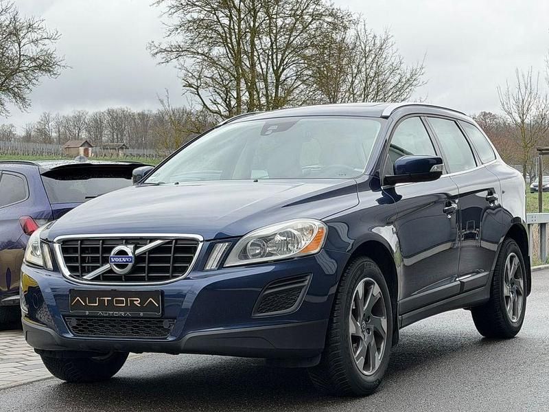 Gebraucht Volvo XC60 Ocean Race 163 PS (119 kW) 2012 Blau SUV