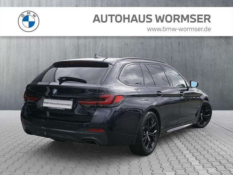 Gebraucht BMW 530 Performance 286 PS (210 kW) 2022 Schwarz Kombi
