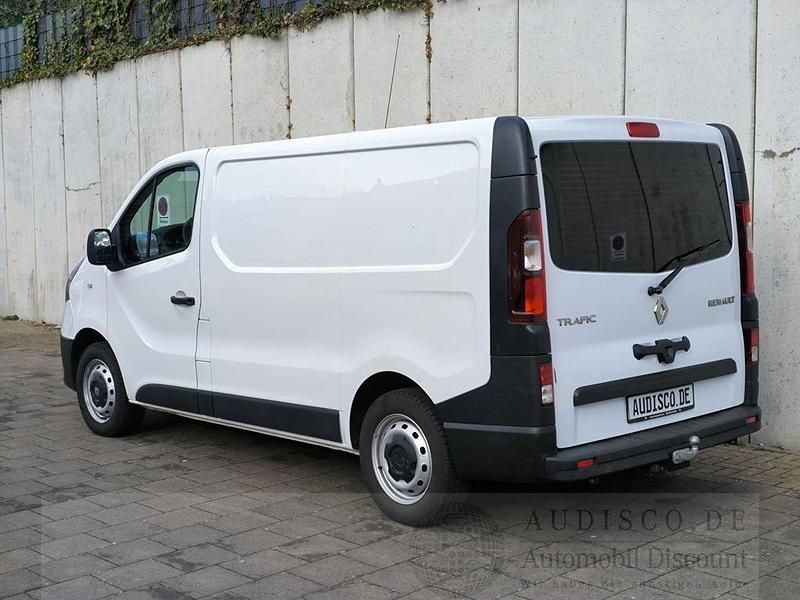 Weiß Gebraucht 2019 Renault Trafic Komfort Van / Kleinbus | 17.590 € (Guter Preis) - Bild 1/3
