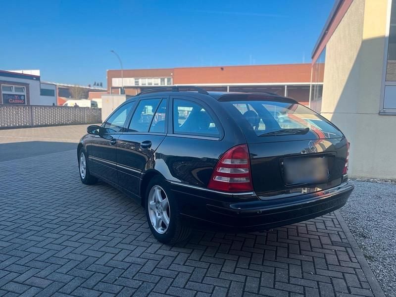 Gebraucht Mercedes C240 170 PS (125 kW) 2004 Schwarz Kombi