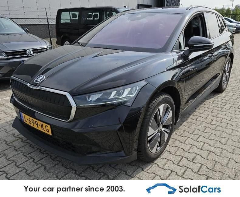Schwarz Gebraucht 2021 Skoda Enyaq iV SUV | 23.111 € (Superpreis) - Bild 1/4