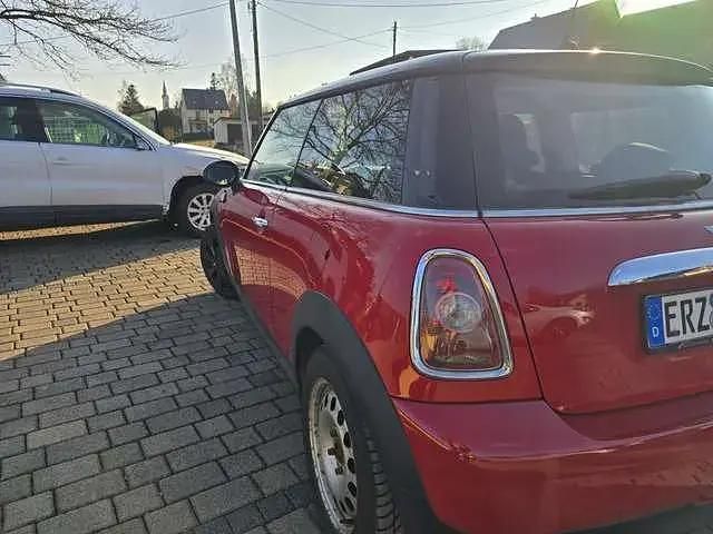Używany Mini Cooper 120 KM (88 kW) 2009 Czerwony Hatchback