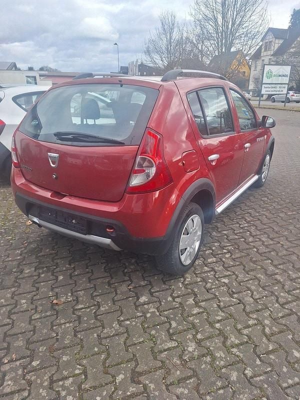 Gebraucht Dacia Sandero Stepway 87 PS (63 kW) 2011 SUV