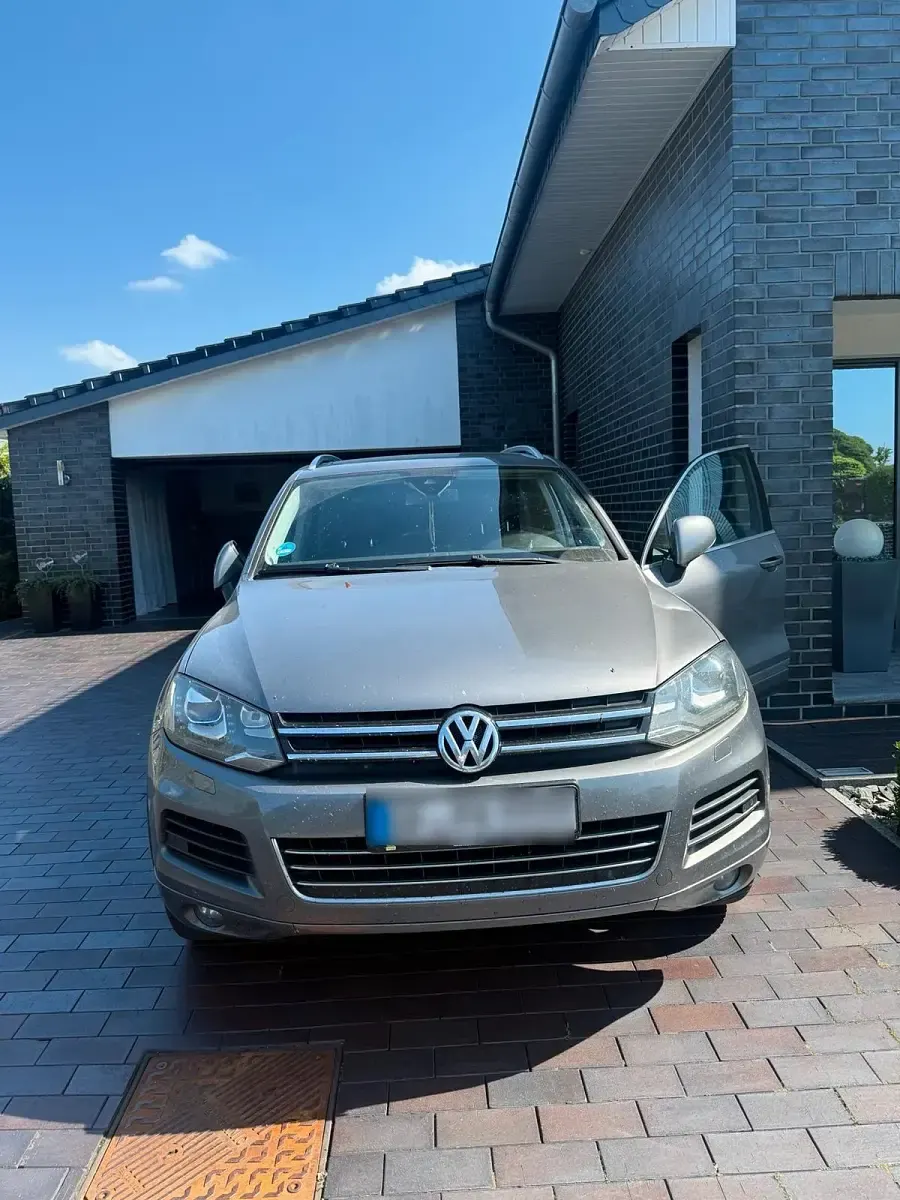 Gebraucht VW Touareg 245 PS (180 kW) 2011 Grau SUV