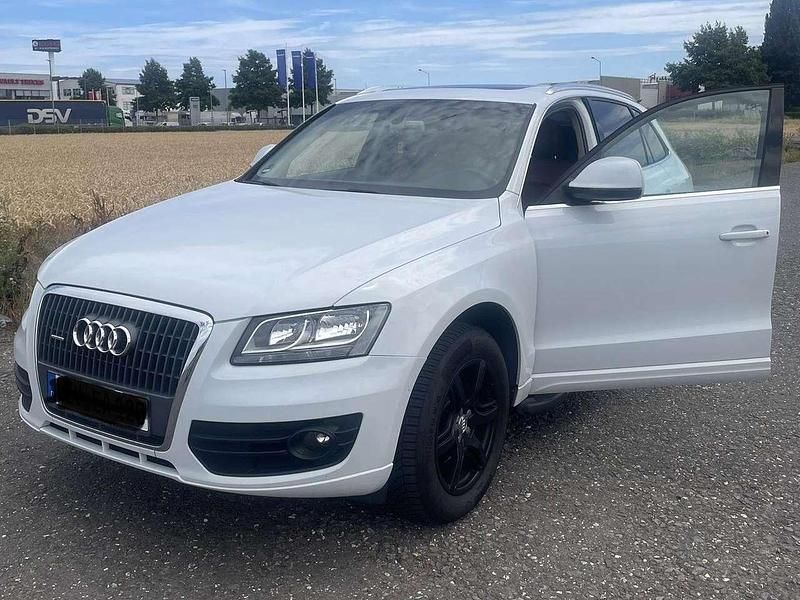 Weiß Gebraucht 2011 Audi Q5 SUV | 9.900 € (Guter Preis) - Bild 1/4