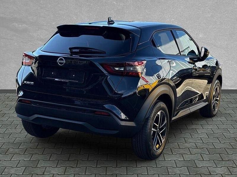 Gebraucht Nissan Juke N-Connecta 114 PS (83 kW) 2025 Pearl black SUV