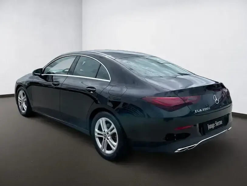 Gebraucht Mercedes CLA200 Progressive 150 PS (110 kW) 2023 Nachtschwarz uni Coupé