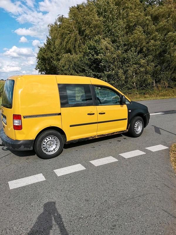 Gebraucht VW T5 69 PS (50 kW) 2010 Gelb Van