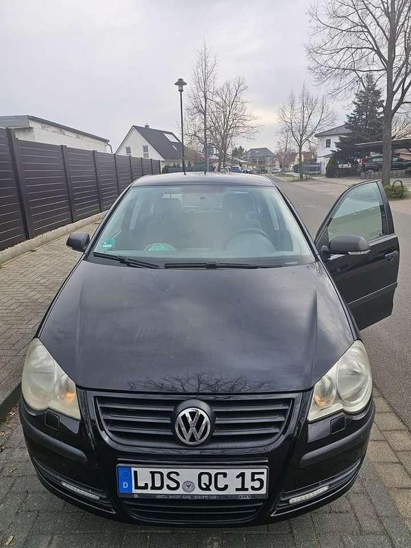 Gebraucht VW Polo 75 PS (55 kW) 2005 Schwarz Kleinwagen