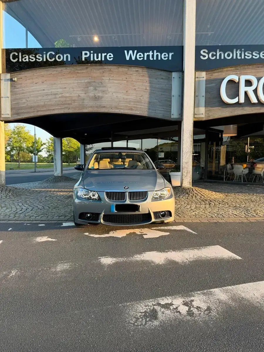 Gebraucht BMW 325 Performance 218 PS (160 kW) 2008 Grau Limousine
