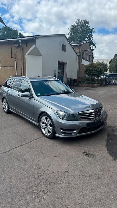 Grau Gebraucht 2013 Mercedes C220 AMG Kombi | 4.500 € (Fairer Preis) - Bild 1/4