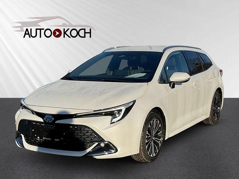 Neu Toyota Corolla 184 PS (135 kW) 2025 Weiß Kombi
