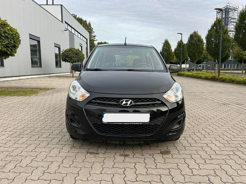 Schwarz Gebraucht 2013 Hyundai i10 Edition Kleinwagen | 3.400 € (Fairer Preis) - Bild 1/3