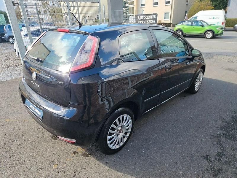 Gebraucht Fiat Punto Easy 77 PS (56 kW) 2012 Kleinwagen