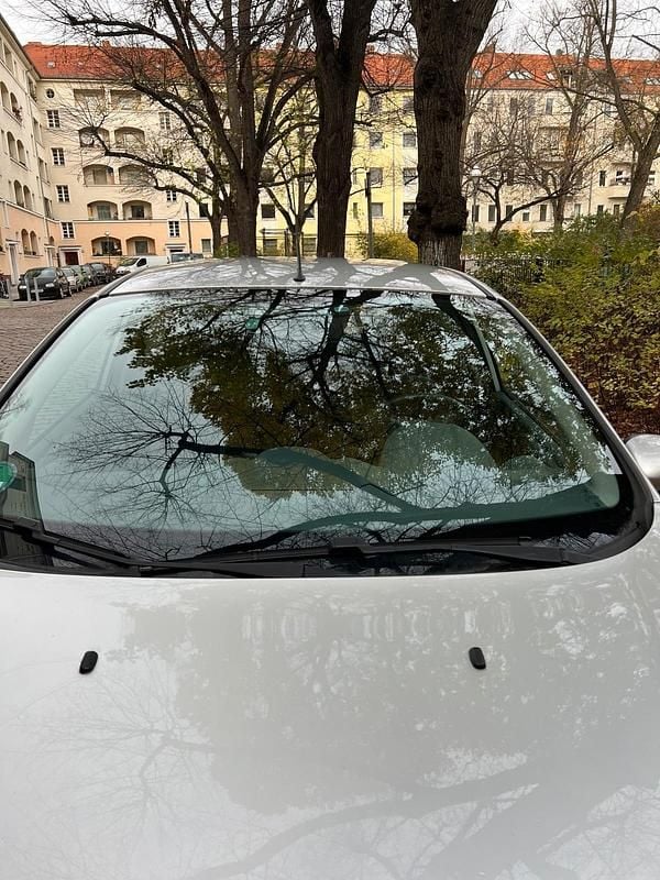 Gebraucht Ford Fiesta 60 PS (44 kW) 2009 Silber Kleinwagen