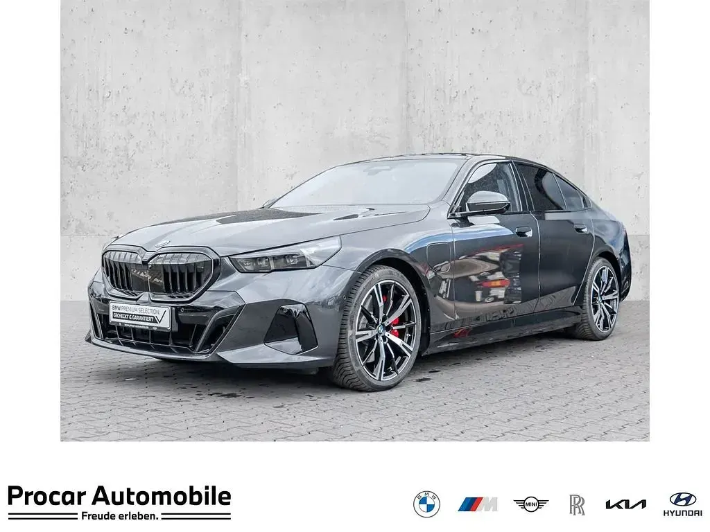 Gebraucht BMW 550e M Sport 313 PS (230 kW) 2025 Limousine