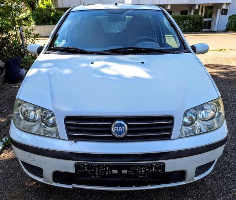 Weiß Gebraucht 2005 Fiat Punto Kleinwagen | 1.000 € (Fairer Preis) - Bild 1/4