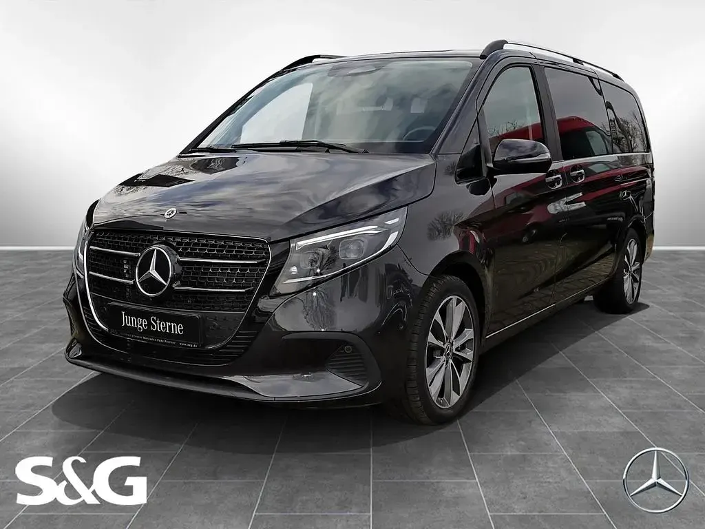 Gebraucht Mercedes V220 Style 163 PS (119 kW) 2025 Van / Kleinbus