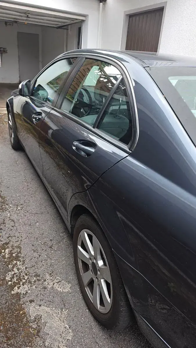 Gebraucht Mercedes C200 Classic 184 PS (135 kW) 2007 Grau Limousine